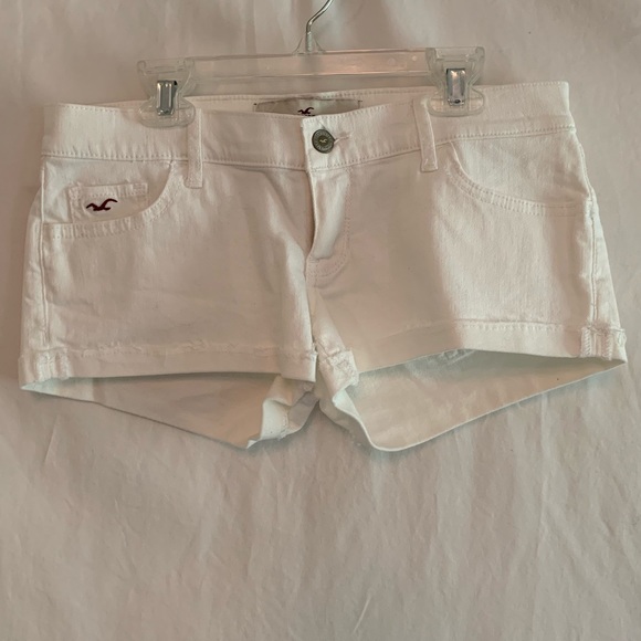 Hollister Pants - Women’s Hollister White Jean Shorts Hollister Pants - Women’s Hollister White Jean Shorts